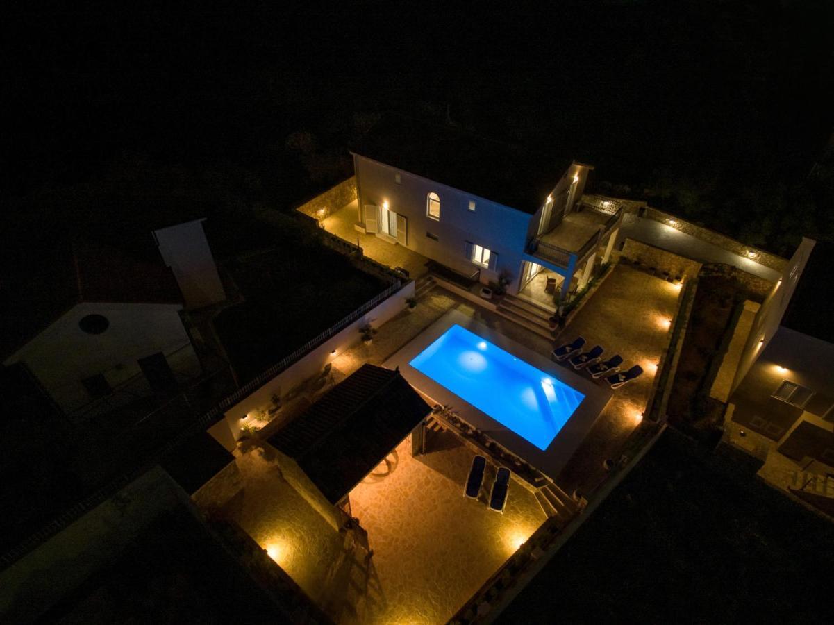 Villa Temida Premuda Exterior foto
